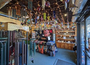 tennessee/gatlinburg/shop/the-village-shops