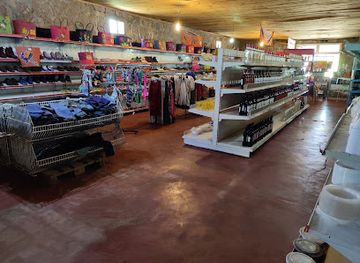 madagascar/isalo-national-park/shop/supermarket-3000-jadida