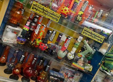 united-kingdom/dundee/shop/essentials