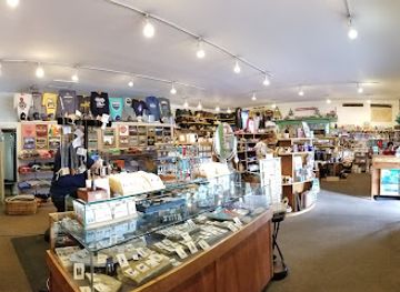 wyoming/grand-teton-national-park/shop/dornan-s-moose-grocery-store