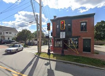 maine/portland/east-end/shop/akakpo