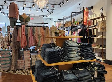 kansas/lawrence/shop/bling-glamour-lawrence