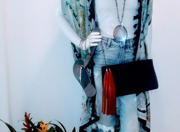 florida/islamorada/shop/island-trendz-boutique-at-amara-cay-resort-and-postcard-inn