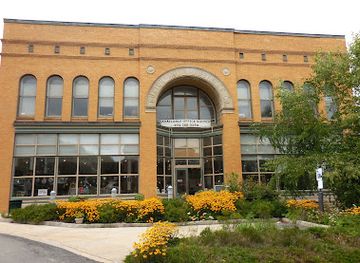 west-virginia/blackwater-falls-state-park/shop/buxton-landstreet-gallery-and-studios