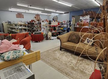 texas/enchanted-rock-state-natural-area/shop/create-healthy-thrift-shop-boutique