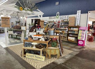 arkansas/springdale/shop/midtown-mall-furniture-and-home-goods