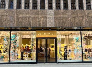germany/dusseldorf/shop/versace