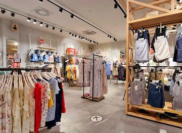 serbia/belgrade/zemun/shop/usce-shopping-center