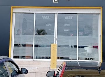 sint-maarten/little-bay-beach/shop/the-vault-sxm