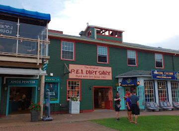 canada/prince-edward-island-national-park/shop/the-original-p-e-i-dirt-shirt