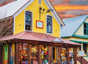 colorado/crested-butte/shop/paradox-footwear