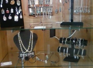 minnesota/leech-lake-indian-reservation/shop/art-and-antique-mall-of-walker