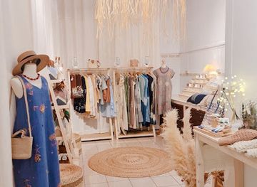 laos/southern-laos/shop/la-o-su