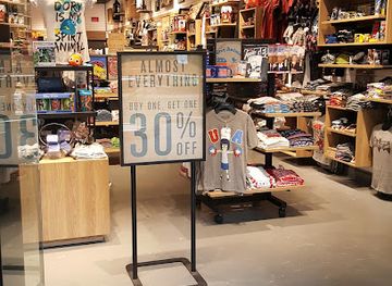 illinois/schaumburg/shop/boxlunch