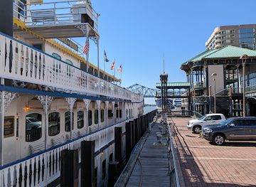 louisiana/lake-maurepas/shop/riverwalk-outlets