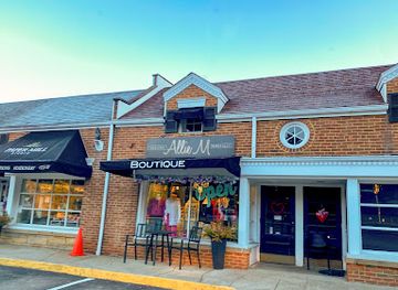 ohio/akron/shop/allie-m-designs-boutique