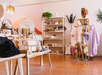 minnesota/saint-paul/cathedral-hill/shop/jenny-in-the-city