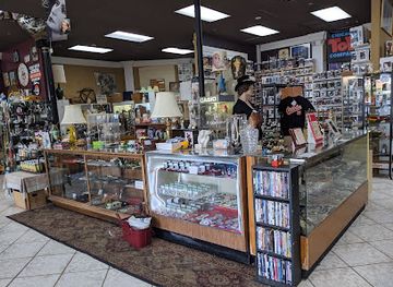 illinois/aurora/shop/out-of-the-attic-antiques