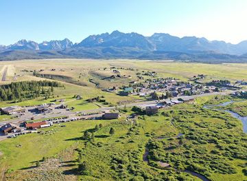 idaho/sawtooth-national-recreation-area/shop/mountain-village-mercantile