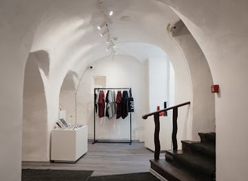 lithuania/vilnius/shop/vilniaus-universiteto-atributikos-parduotuve