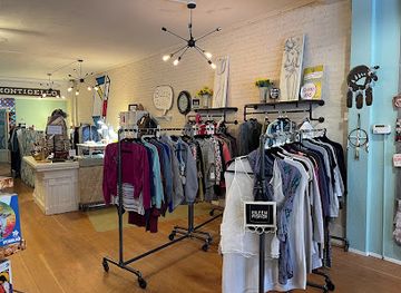 montana/helena/shop/buzz-boutique-upscale-resale