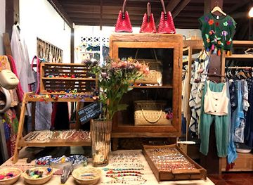 thailand/lanna/shop/waikiki-boutique-store