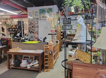 canada/calgary-region/shop/vintage-mall-yxe