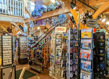 michigan/tahquamenon-falls-state-park/shop/camp-33-inc-tequanamon-upper-falls