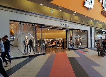 romania/brasov/tractorul/shop/zara