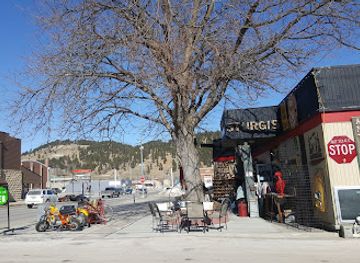 south-dakota/bear-butte-state-park/shop/prairie-emporium-antiques-in-sturgis