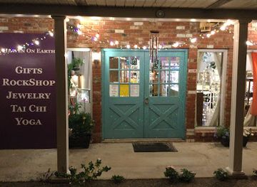 louisiana/atchafalaya-basin/shop/heaven-on-earth-rockshop-crystals-taichi-yoga-gifts-jewelry