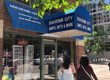 illinois/illinois-beach-state-park/shop/souvenir-city-chicago