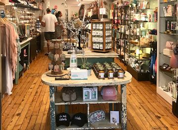 north-carolina/asheville/shop/charmed-boutique