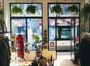 ohio/cincinnati/shop/earth-house-shop