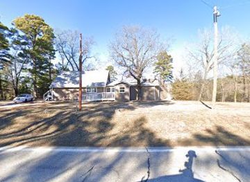 arkansas/eureka-springs/shop/lil-red-shed