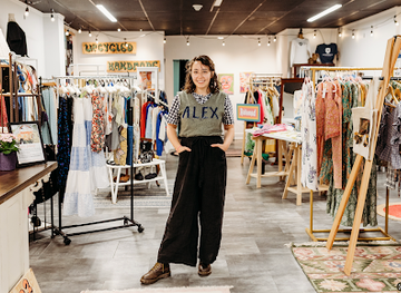 massachusetts/lowell/downtown-lowell/shop/project-pop-up-lowell-retail-incubator