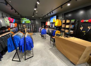 poland/krakow/shop/salewa-store-krakow