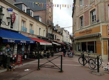 france/normandy/shop/la-quincaillerie-d-albertine