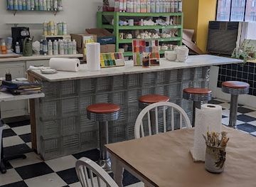 iowa/burlington/shop/the-medium-art-store