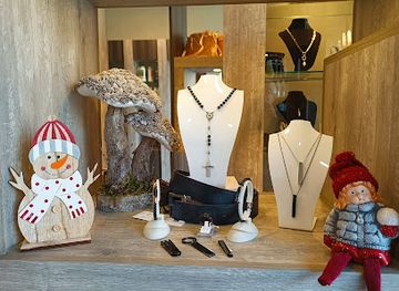 lebanon/cedars-of-god/shop/comaro