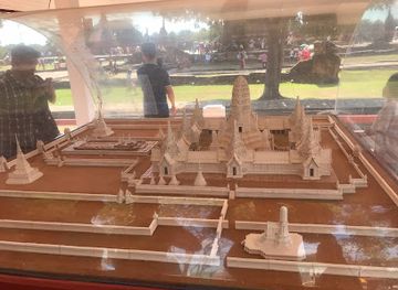 thailand/ayutthaya/wat-chaiwatthanaram/shop/bedroom-yesterday-in-front-of-wat-chaiwatthanaram