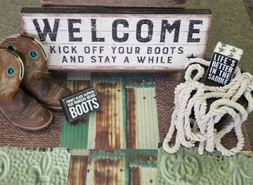 indiana/south-bend/downtown-south-bend/shop/thymeless-treasures-boutique-llc