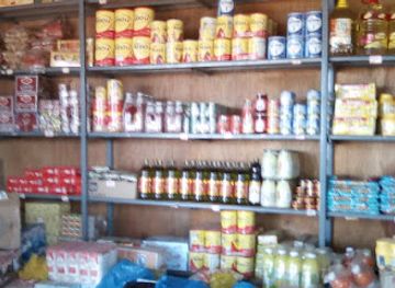 mozambique/gorongosa-national-park/shop/salman-kaderc-comercial