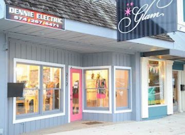 indiana/the-knobs/shop/glam-boutique