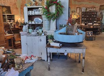 alabama/chattahoochee-river/shop/the-gathered-warehouse