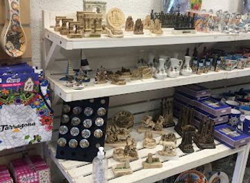 spain/tarragona/shop/gemma-beach