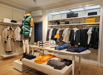 italy/gran-paradiso-national-park/shop/tommy-hilfiger