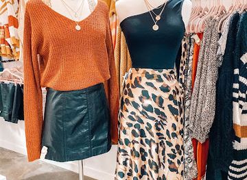 tennessee/memphis/shop/silk-n-honey-boutique-permanent-jewelry