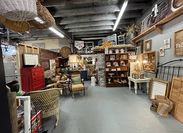 arkansas/devil-s-den-state-park/shop/daisies-and-olives