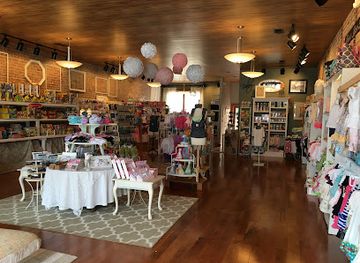 north-carolina/hendersonville/shop/emma-s-baby-boutique